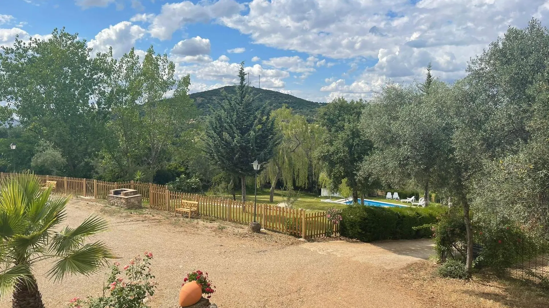 Finca La Portilla Aroche 0*,